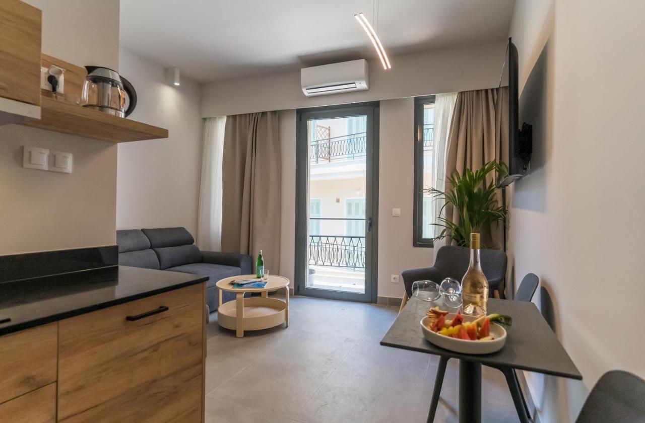 Jacuzzi Suite Piazza Dei Leoni Ηράκλειο Κρήτης Εξωτερικό φωτογραφία
