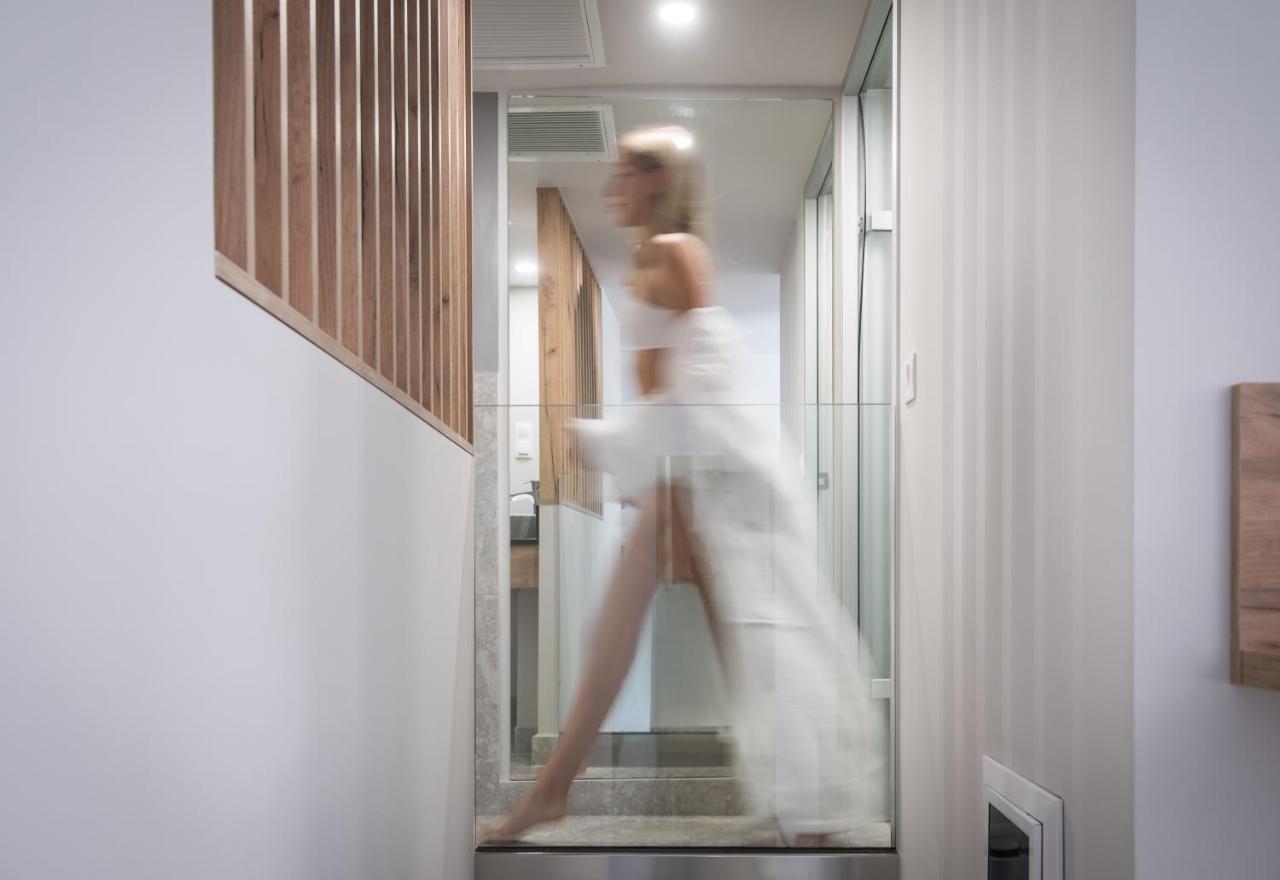Jacuzzi Suite Piazza Dei Leoni Ηράκλειο Κρήτης Εξωτερικό φωτογραφία